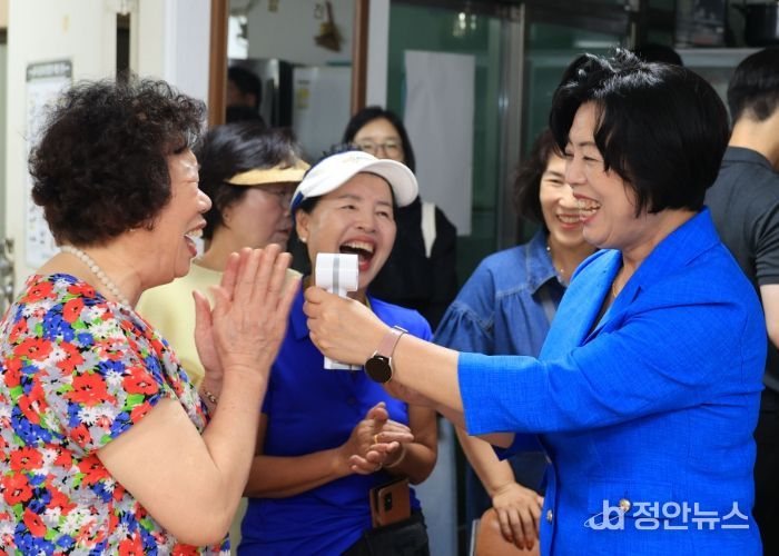 신계용 과천시장, 무더위쉼터 점검 나서