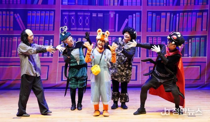 서산문화복지센터 어린이도서관, 독서의 달 어린이뮤지컬‘ 책 먹는 여우’공연 성료