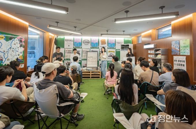 백자만 쓰는 백일장