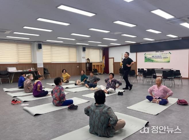 광주광역시 서구 어르신 건강활동가로 키운다