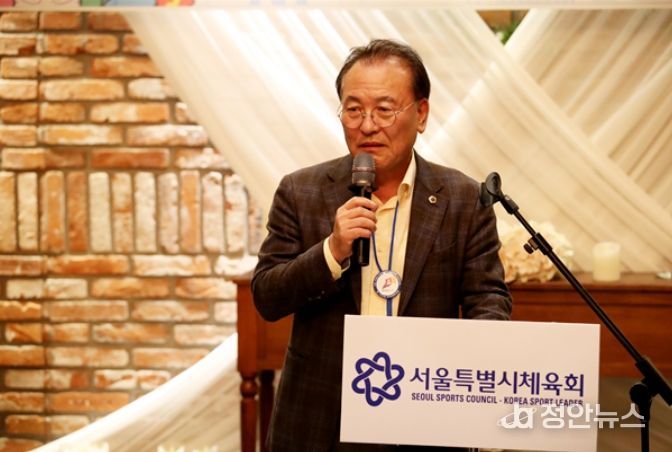 서울선수단 격려하는 이종환 부의장