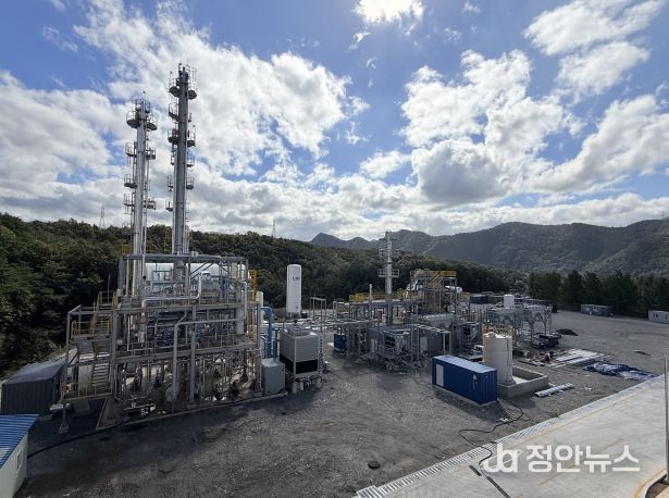 ‘시멘트산업 배출 CO₂ 활용 저탄소 연료화 기술개발 실증설비’ 현장 설치 완료