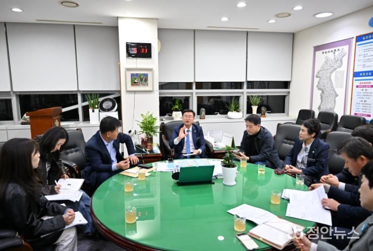 유의식 의장, 삼례 딸기축제 발전 방안 간담회 개최