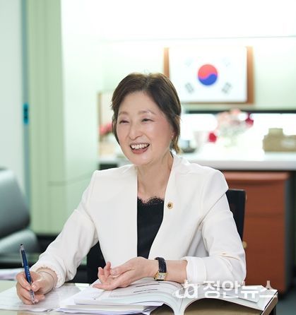 서울특별시의회 최유희 의원(국민의힘·용산2, 행정자치위원회 부위원장)