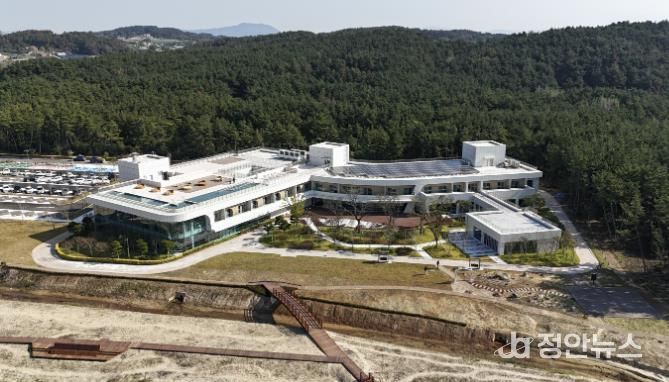 개관식을 앞둔 태안해양치유센터 전경.