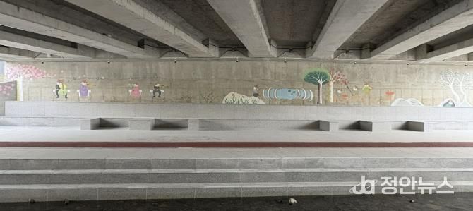 충주시 호암동의 사계, 벽화로 피어나다!