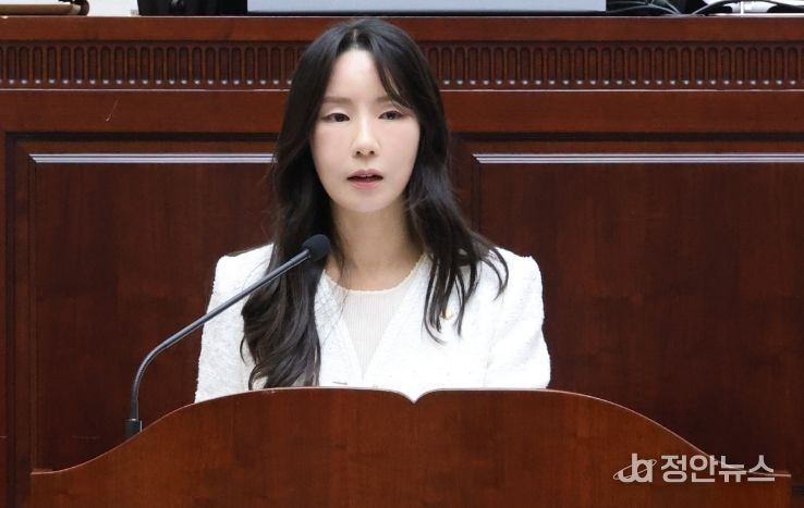 구정질문 하는 윤정회 의원