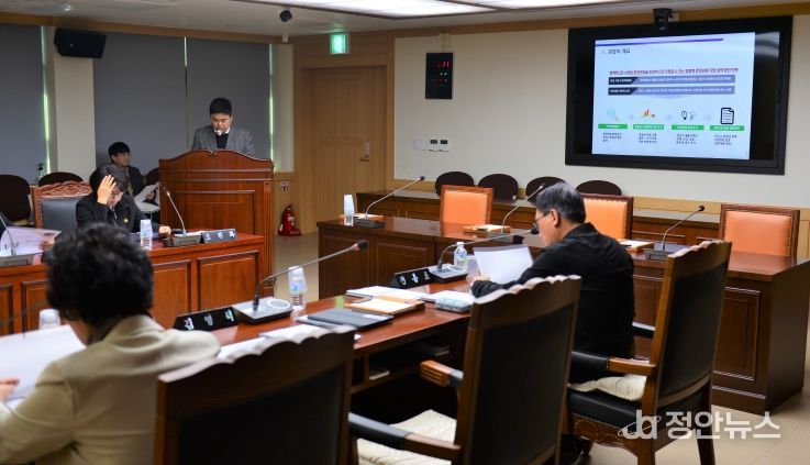 정선군의회, 중장년층 맞춤형 지원 정책 연구용역