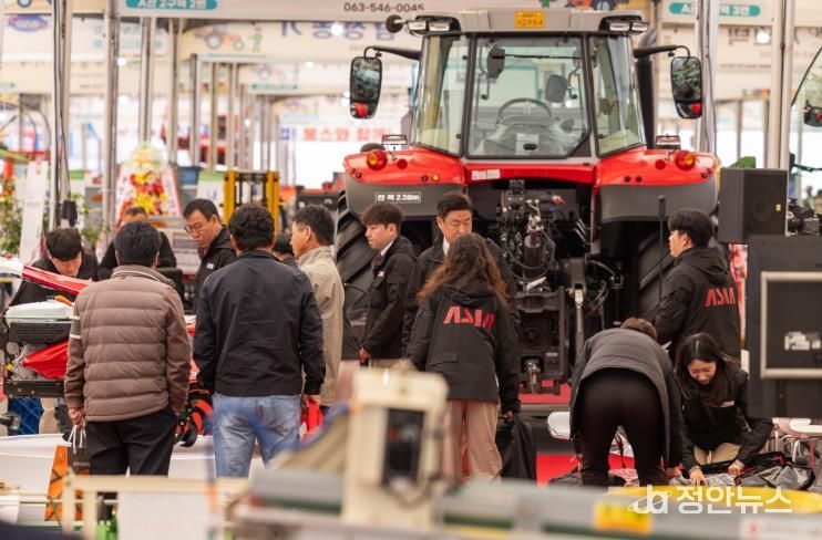 농업의 미래를 보다, '2025 익산 농업기계박람회' 성료