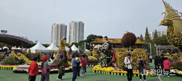 익산 천만송이 국화축제, 연장 전시까지 큰 호응