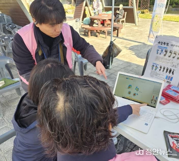 ‘2025 찾아가는 보건소 건강체험관’ 활동 사진