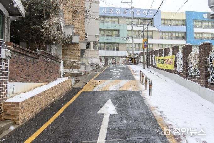 양천구, 도로열선 설치 모습