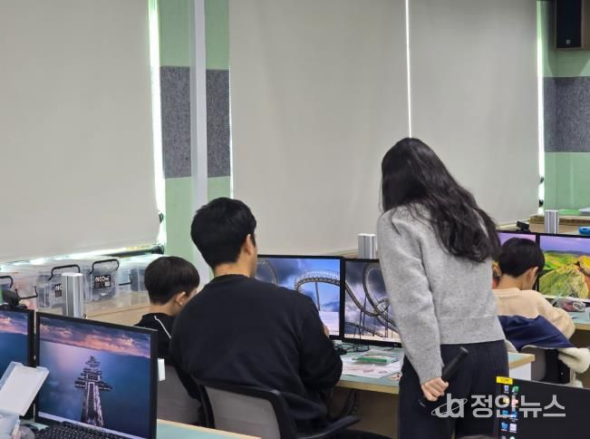 제천교육지원청, ‘2025. 제천SW교육체험실 코딩아카데미’ 운영