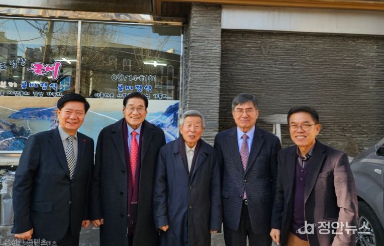 제천 범시민추진위, 유인태 前 국회사무총장 만나 공공기관 제천 이전 후방지원 건의