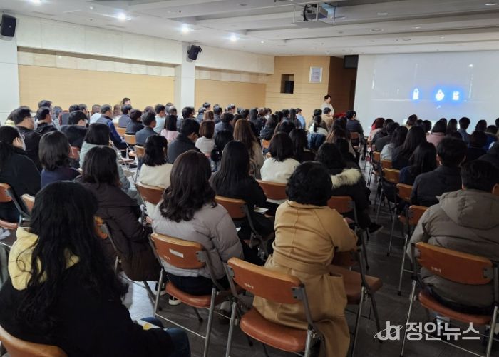 강화군, 한문철 변호사 초청 ‘강화아카데미’ 개최… 교통안전 공감대 높여
