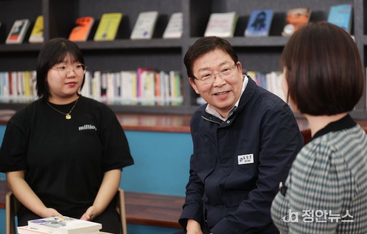 김경호 광진구청장 청년센터 방문모습