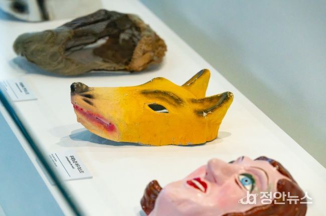 2026년 《조안 조나스: 인간 너머의 세계》 전시 연계 주말 프로그램 〈가면 워크숍〉