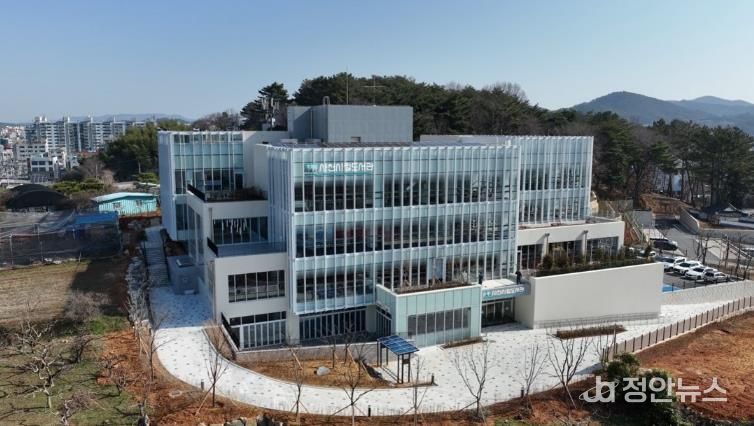 사천시립도서관