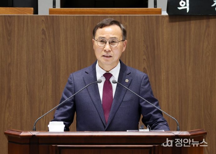 제363회 임시회 제1차 본회의_소방 현장 지휘권 강화 및 조직 체계 정상화를 위한 소방본부 중간직제 신설 촉구 건의안(윤희신 의원 대표발의)