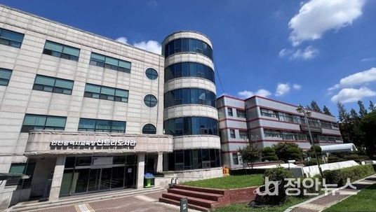 인천광역시교육청신트리도서관