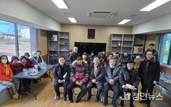 서천 유부도 해양쓰레기 운반 현장 점검, 부정기선 건조 등 주민 목소리 청취