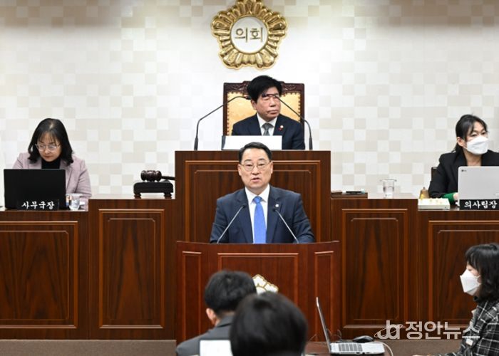 해운대구의회 이상곤 의원이 제291회 임시회 2차 본회의에서 5분 발언을 하고 있다.