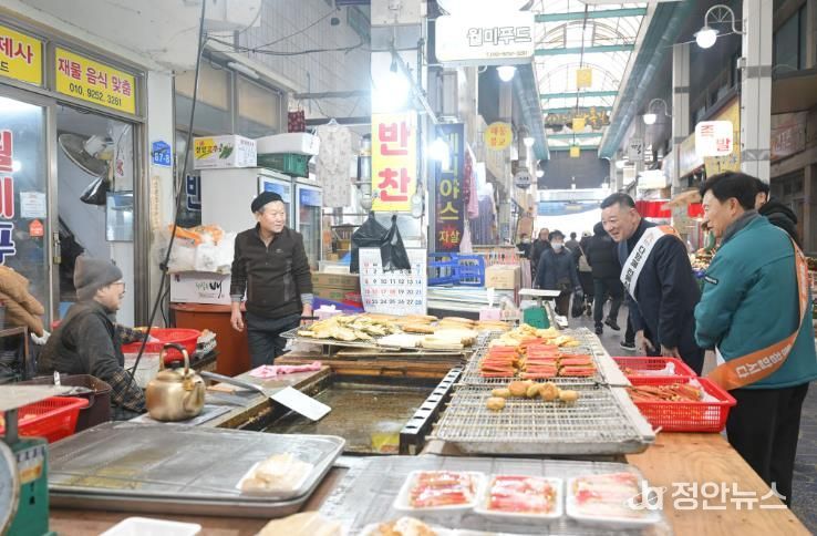 공주시, 장보기 행사 및 물가안정 캠페인 펼쳐