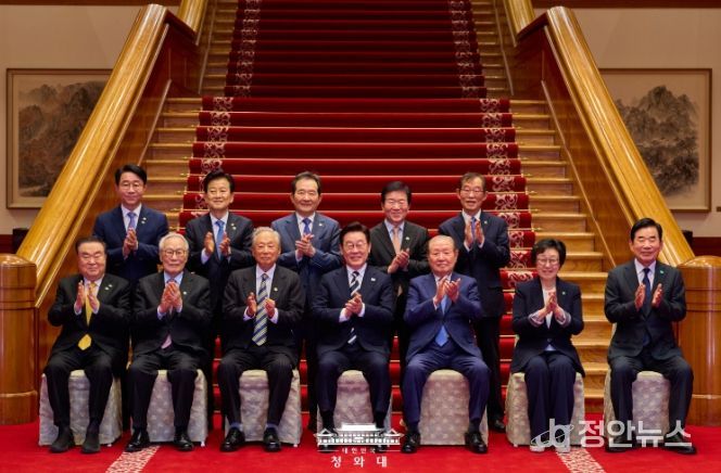 더불어민주당 상임고문단 오찬 간담회(청와대)