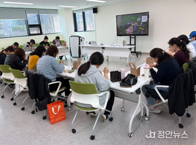 양육자 힐링교실 1탄 ‘테라리움 만들기’성료